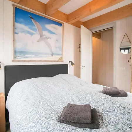 Holiday home Hazenborgh In With Sauna Near Callantsoog